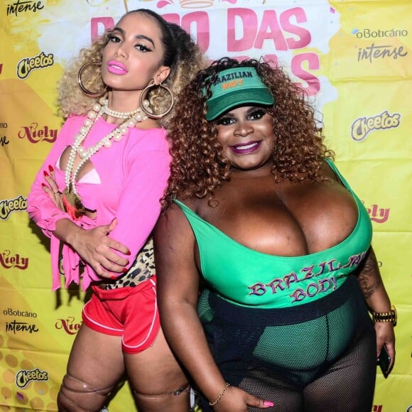 Anitta recebeu Jojo Todynho, dona do hit 'Que Tiro foi esse?'