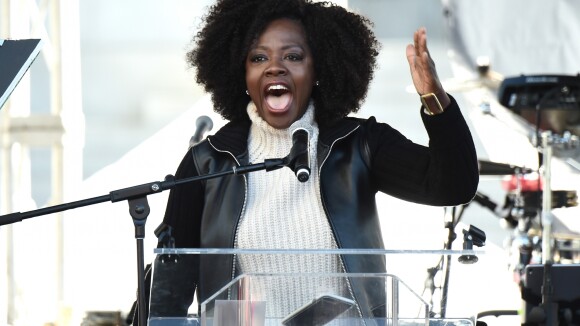 Viola Davis faz discurso por mulheres em marcha nos EUA: 'Quebrar o silêncio'
