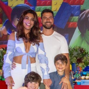 Pedro e Antônio têm 7 e 4 anos, respectivamente