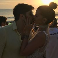 Aline Gotschalg troca declarações com namorado, Geraldo Souto, na web: 'Te amo'