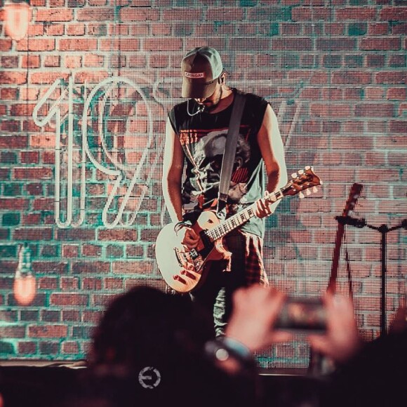Luan Santana levou o show do DVD 1977 para os EUA