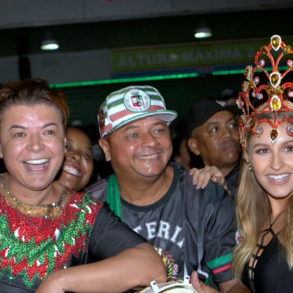 Erika Januza e Carla Diaz se encontraram em novo ensaio da Grande Rio, nesta terça-feira, 23 de janeiro de 2018