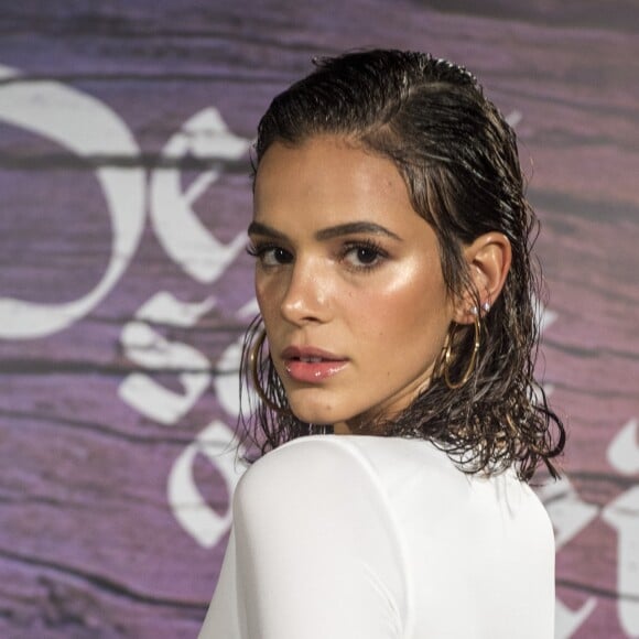 Bruna Marquezine vive a vilã Catarina na novela 'Deus Salve o Rei'