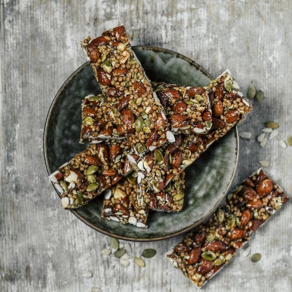 Entre as refeições, a barra de cereal sem ou com pouco açúcar é uma boa opção para quem decidir fazer o Fast Mimicking