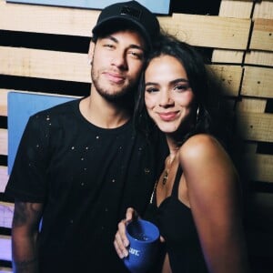 Neymar recriou Bruna Marquezine em jogo online