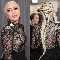 Trança de Lady Gaga no Grammy é inspirada em espartilho: 'Romântico e sedutor'