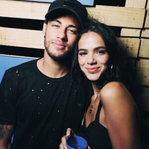 Bruna Marquezine e Neymar reataram o relacionamento em Fernando de Noronha