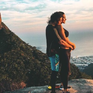 Débora Nascimento e José Loreto posaram em preto e branco para um ensaio divulgado no site oficial da atriz