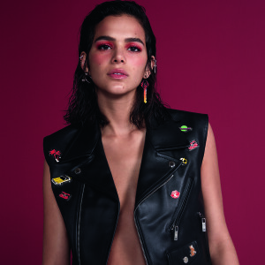'Dessa forma, consegui me aproximar de quem realmente sou e me tornei mais leve. Liberdade é não se limitar nunca. Não se colocar em caixas', afirmou Bruna Marquezine