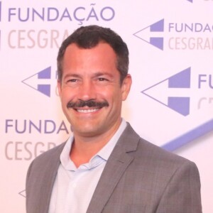 Malvino Salvador passou por treinamentos para a novela 'Orgulho e Paixão': 'O estudo da época, aula de etiqueta, prosódia do Vale do Café'