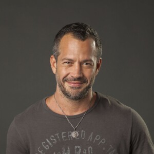 Malvino Salvador está longe das novelas desde 'Sol Nascente'