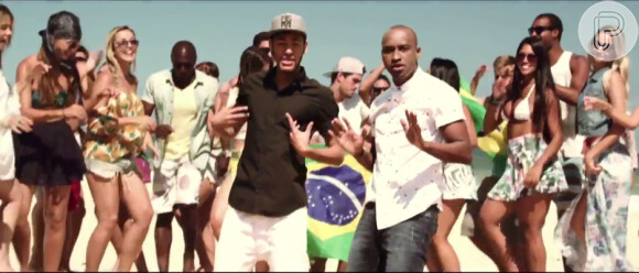 Thiaguinho lançou nesta quinta-feira, 5 de junho de 2014, o videoclipe da música 'Caraca Muleke', com a participação de Neymar