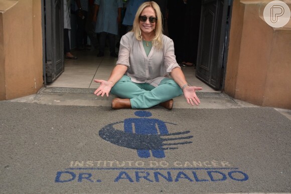 Susana Vieira participou de um evento em prol do Instituto do Câncer Dr. Arnaldo Viera, em São Paulo, na tarde desta segunda-feira, 9 de junho de 2014