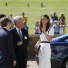 Kate Middleton aposta em vestido de liquidação durante evento em Londres