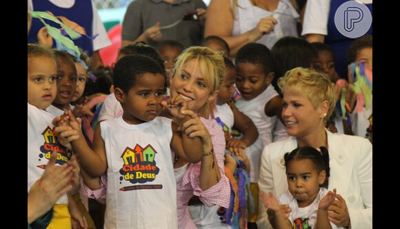 Shakira é conhecida também pelas ações sociais que promove em parceria com a Unicef