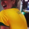 Luciana Gimenez postou uma foto com a camisa da Seleção, com seu nome escrito atrás