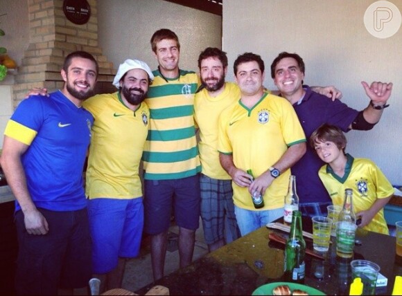 Rafael Cardoso também postou sua torcida: 'Gauchada reunida!#brasil'