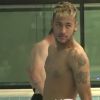 Neymar retoma os exercícios com a Seleção Brasileira depois de um dia de descanso com a namorada, Bruna Marquezine, e os amigos