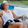 Ivete Sangalo descansa em sua casa de veraneio e conta em entrevista à revista 'Contigo!' desta semana que não está grávida, 'mas gostaria', em 5 de fevereiro de 2013