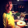 José Loreto foi comer bolo diet feito por Débora Nascimento: 'Com certeza estará melhor do que esse jogo'