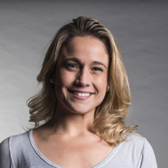 'Liguei pra recepção pra pedir uma tesoura em inglês e a mulher me respondeu que só serve sobremesa até as dez na noite', contou Fernanda Gentil
