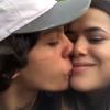 Maisa Silva publicou vídeo em que recebe beijo do namorado, Nicholas Arashiro, em seu perfil pessoal no Instagram