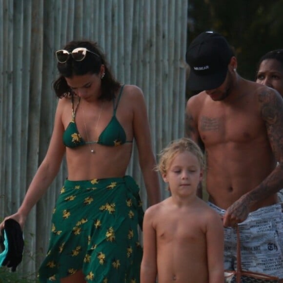 Bruna Marquezine disse que Davi Lucca, filho de Neymar, pede um irmão