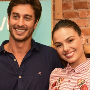 Isis Valverde agradeceu a presença dos convidados no casamento com André Resende no Instagram