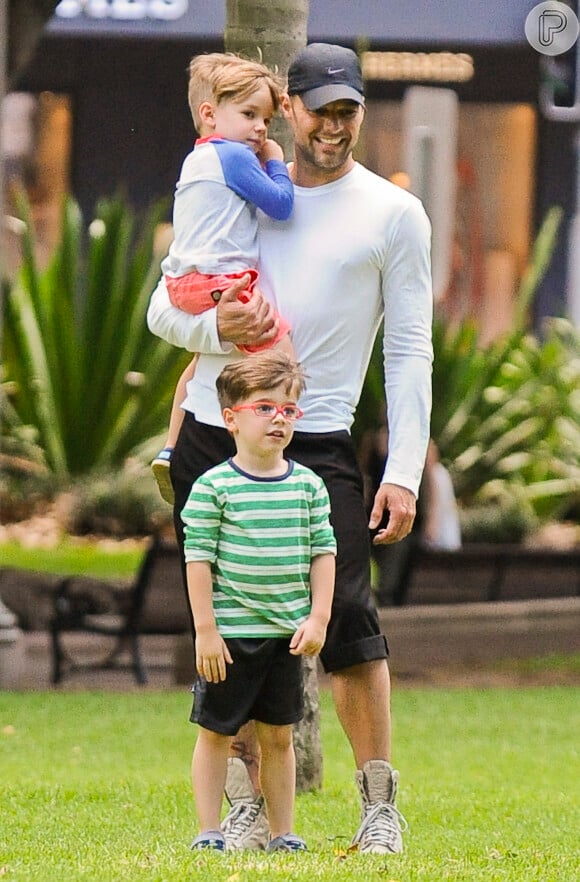 Ricky Martin é pai dos gêmeos Valetino e Matteo, de 5 anos