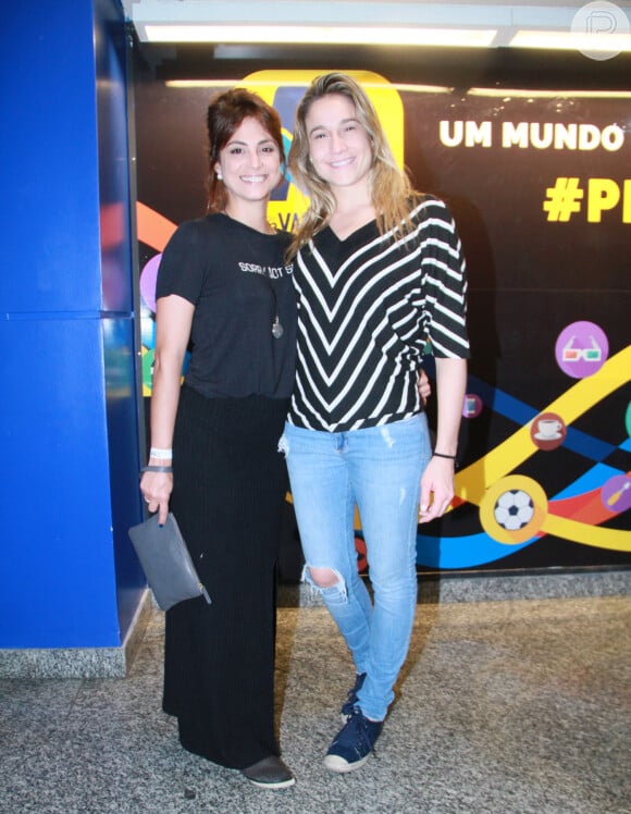 Fernanda Gentil namora a jornalista Priscila Montandon