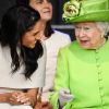 Meghan Markle e rainha Elizabeth II se divertiram na primeira viagem oficial juntas nesta quinta-feira, 14 de junho de 2018, em Cheshire, na Inglaterra