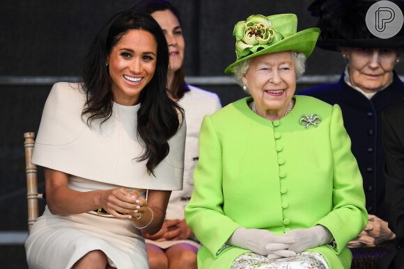 Meghan Markle e rainha Elizabeth II fizeram a primeira viagem oficial juntas ao condado de Cheshire, em Londres, nesta quinta-feira, 14 de junho de 2018