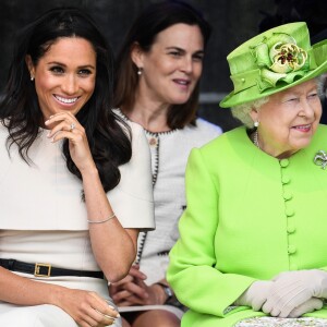 Meghan Markle e rainha Elizabeth II inauguraram a ponte Mersey Gateway, no condado de Cheshire, em Londres, nesta quinta-feira, 14 de junho de 2018