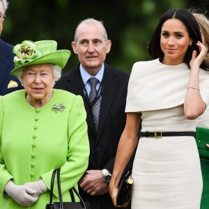 Rainha Elizabeth II e Meghan Markle foram para Cheshire, no norte da Inglaterra, para a inauguração da ponte Mersey Gateway