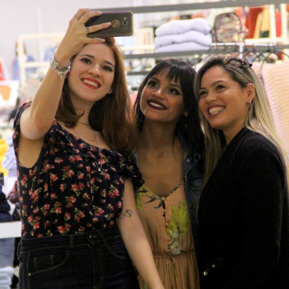 Ex-BBB Ana Clara cumprium uma tradição do Acre: 'Estou indo às margens do rio Acre com minha amiga, porque estou sabendo que quem bebe água dele volta'