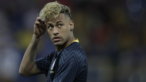 Cabelo de Neymar vira meme e chama atenção na estreia do Brasil na Copa