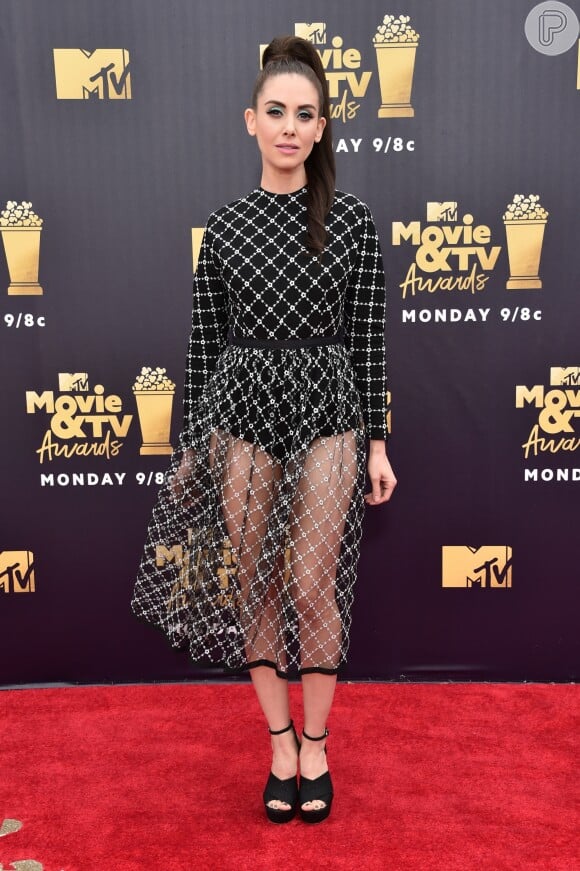 A atriz Alison Brie no 2018 MTV Movie and TV Awards, realizado no Barker Hangar, em Santa Mônica, na Califórnia, Estados Unidos, em 16 de junho de 2018