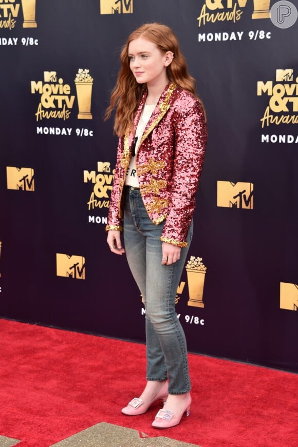 A atriz Sadie Sink, da série 'Stranger Things', no 2018 MTV Movie and TV Awards, realizado no Barker Hangar, em Santa Mônica, na Califórnia, Estados Unidos, em 16 de junho de 2018