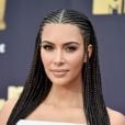 Kim Kardashian no 2018 MTV Movie and TV Awards, realizado no Barker Hangar, em Santa Mônica, na Califórnia, Estados Unidos, em 16 de junho de 2018