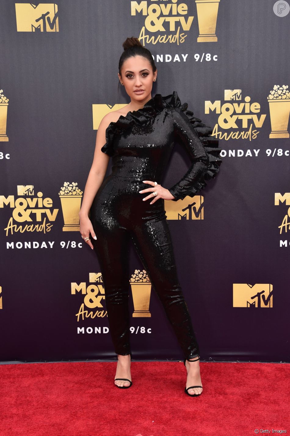 Francia Raisa no 2018 MTV Movie and TV Awards, realizado no Barker