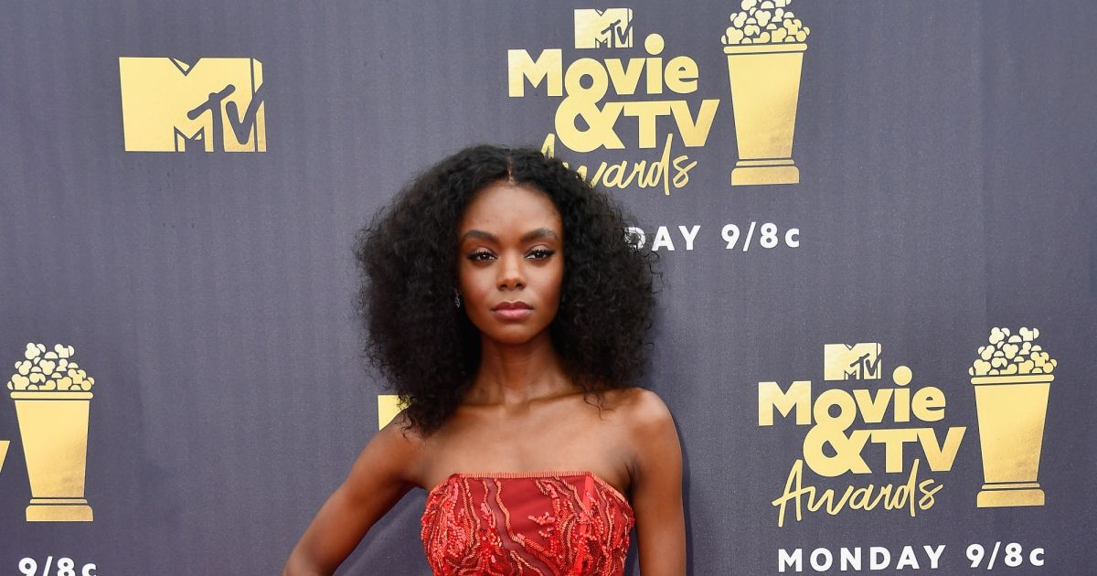 A atriz Ashleigh Murray no 2018 MTV Movie and TV Awards, realizado no