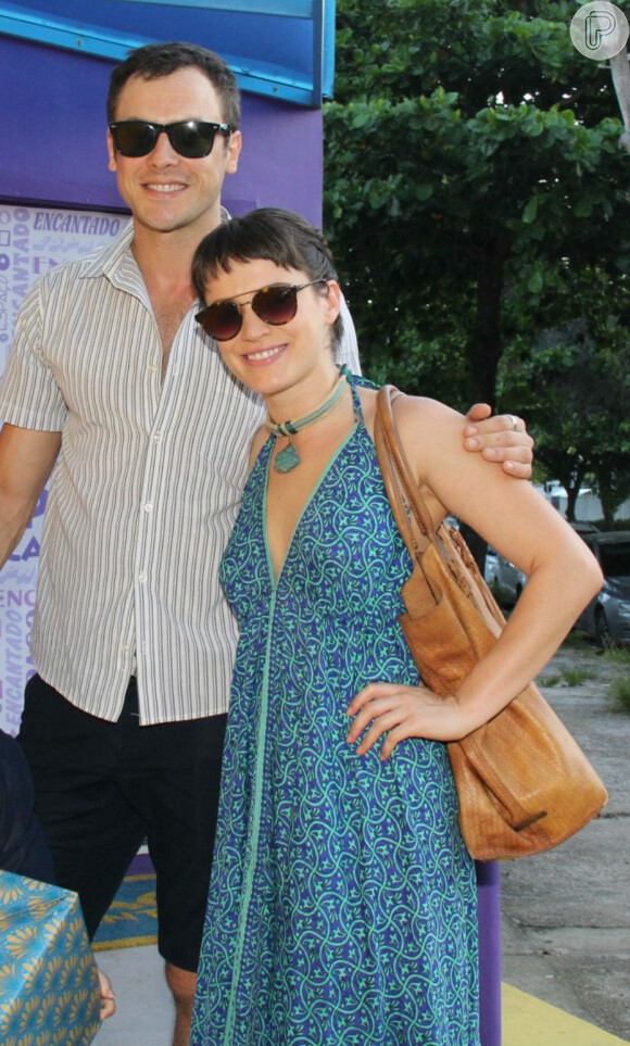 Bianca Bin e Sergio Guizé assumiram romance durante uma viagem do casal a Portugal