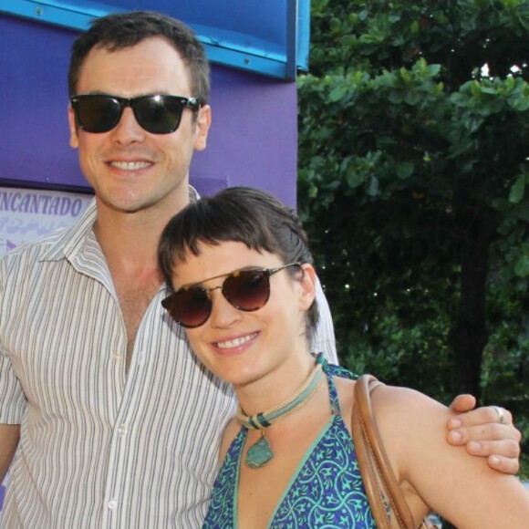 Bianca Bin e Sergio Guizé assumiram romance durante uma viagem do casal a Portugal
