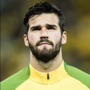 Comemoração em dose dupla para Alisson! Além da vitória contra a Costa Rica, o goleiro da seleção brasileira completa 3 anos de casamento nesta sexta-feira, 22 de junho de 2018