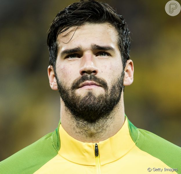 Comemoração em dose dupla para Alisson! Além da vitória contra a Costa Rica, o goleiro da seleção brasileira completa 3 anos de casamento nesta sexta-feira, 22 de junho de 2018