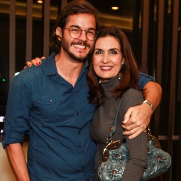 Fátima Bernardes é elogiada por Túlio Gadêlha por dança em festa junina na noite desta sexta-feira, dia 22 de junho de 2018