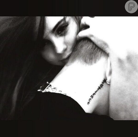 Justin Bieber publicou foto abraçado com Selena Gomez dando sinais de uma reconciliação