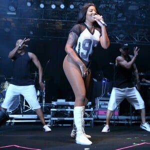 Ludmilla e Preta Gil agitam torcida após vitória do Brasil na Copa do Mundo em show realizado na Marina da Glória, Zona Sul do Rio de Janeiro, nesta quarta-feira, 27 de junho de 2018