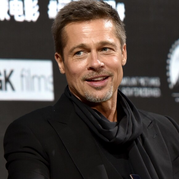 'Ser pai é seu trabalho número um e ele sabe disso. Ele sempre estará presente para aquelas crianças', garantiu a fonte sobre Brad Pitt