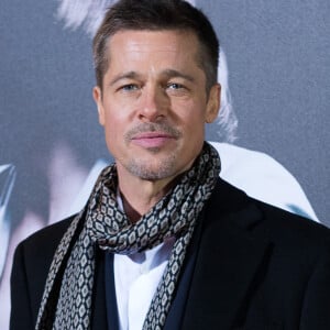 Brad Pitt evita namoro para se dedicar integralmente aos filhos. O ator é pai de Maddox, de 16 anos, Pax, de 14, Zahara, de 13, Shiloh, de 11, e dos gêmeos Vivienne e Knox, de 9